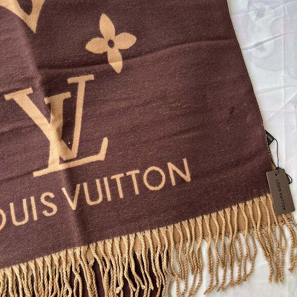 Louis Vuitton Reversible Fringe Scarf - Picture 3 of 5